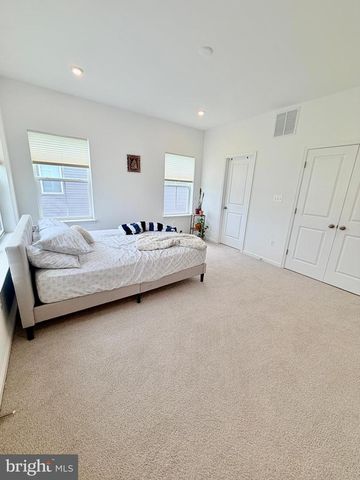 211 DOUGLAS WAY, Middletown, DE 19709