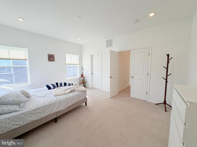 211 DOUGLAS WAY, Middletown, DE 19709