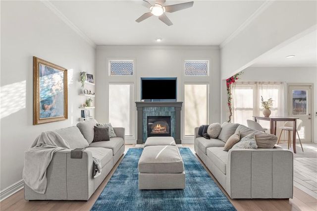 8901 N St Clair Avenue, Kansas City, MO 64154