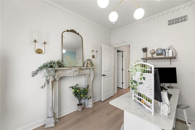 8901 N St Clair Avenue, Kansas City, MO 64154