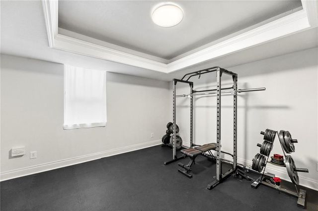 8901 N St Clair Avenue, Kansas City, MO 64154