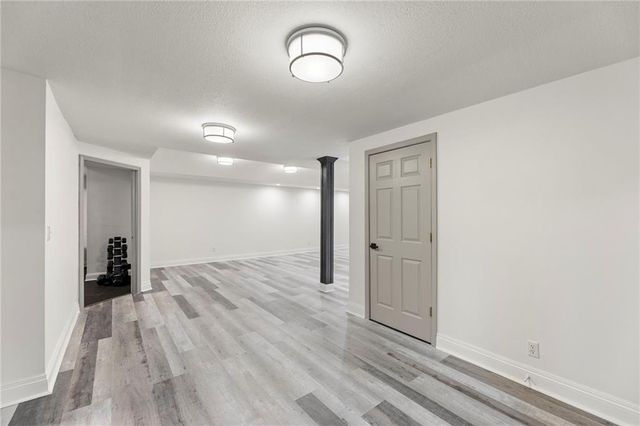 8901 N St Clair Avenue, Kansas City, MO 64154