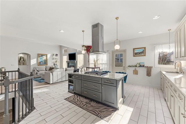 8901 N St Clair Avenue, Kansas City, MO 64154