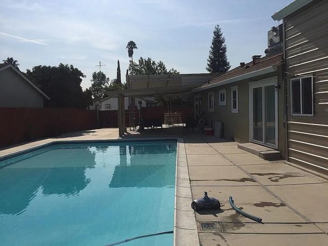 6649 Steiner Dr, Sacramento, CA 95823