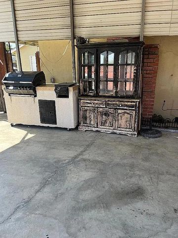 6649 Steiner Dr, Sacramento, CA 95823