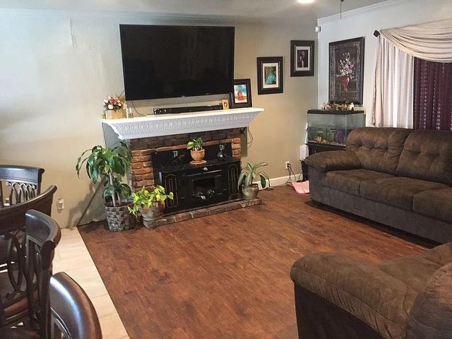 6649 Steiner Dr, Sacramento, CA 95823