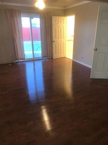 6649 Steiner Dr, Sacramento, CA 95823