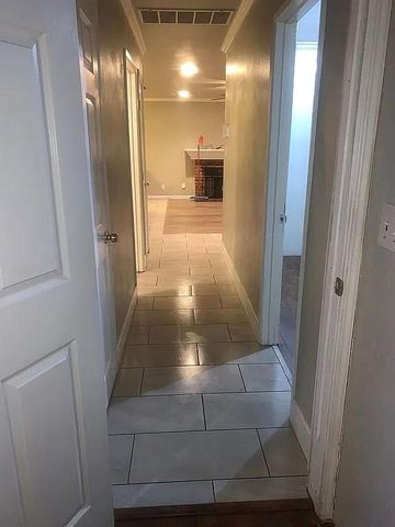 6649 Steiner Dr, Sacramento, CA 95823