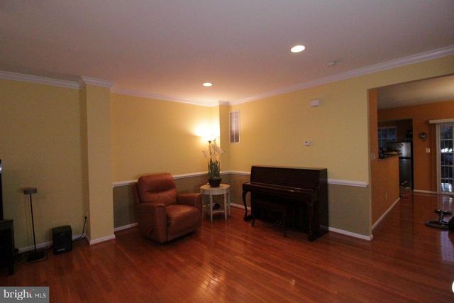 12010 LYNFORD LN, Fairfax, VA 22030