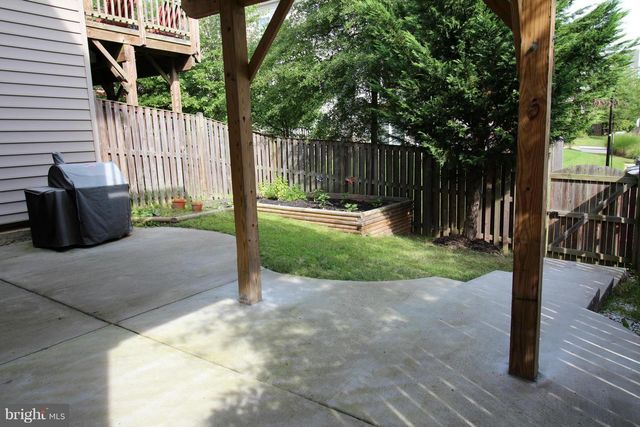 12010 LYNFORD LN, Fairfax, VA 22030