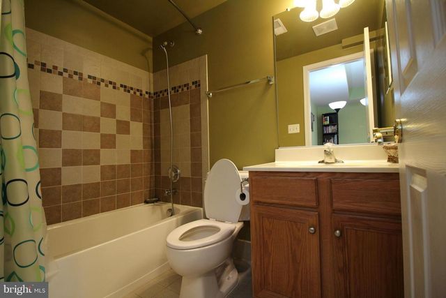 12010 LYNFORD LN, Fairfax, VA 22030