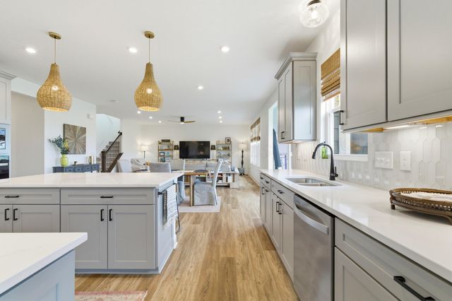 1930 Cavolo Drive, Hilliard, OH 43026