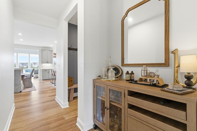 1930 Cavolo Drive, Hilliard, OH 43026