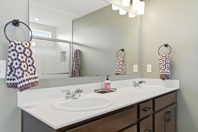 1930 Cavolo Drive, Hilliard, OH 43026