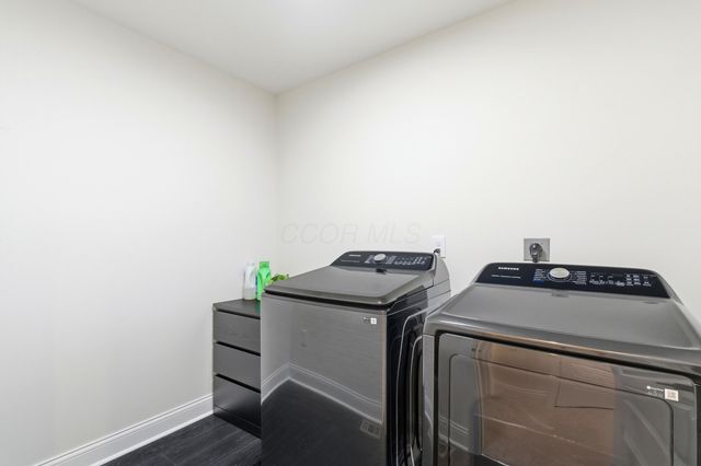 1930 Cavolo Drive, Hilliard, OH 43026
