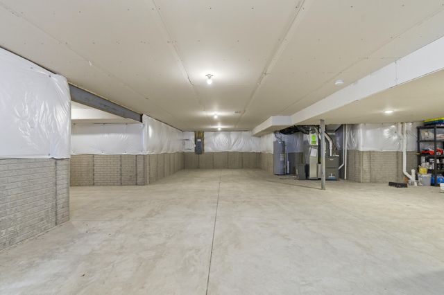 1930 Cavolo Drive, Hilliard, OH 43026