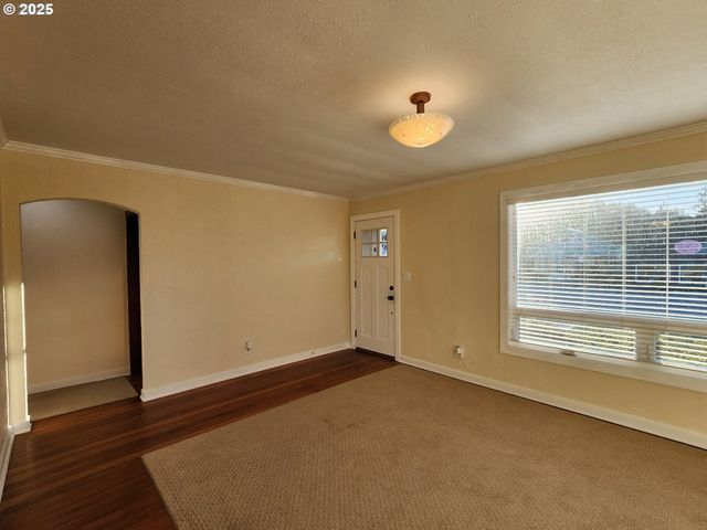 928 OREGON St, Port Orford, OR 97465