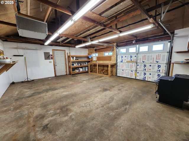 928 OREGON St, Port Orford, OR 97465