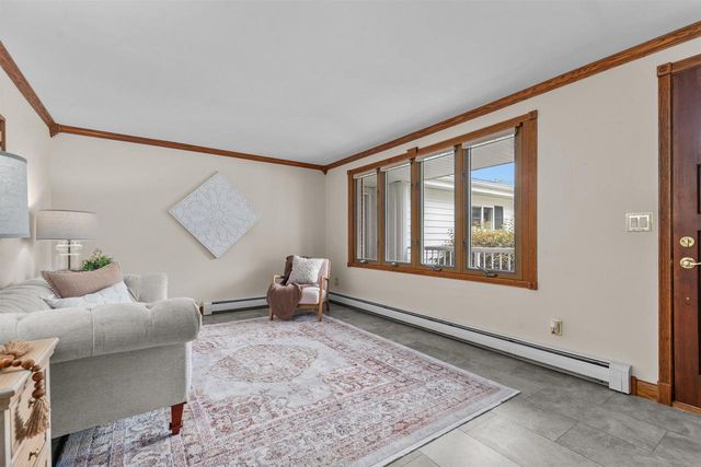 1525 E JOHN STREET, Appleton, WI 54915