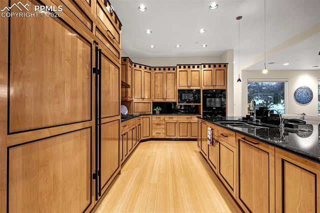 205 Cobblestone Way, Monument, CO 80132