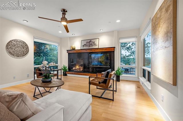 205 Cobblestone Way, Monument, CO 80132