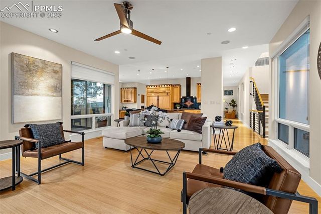 205 Cobblestone Way, Monument, CO 80132