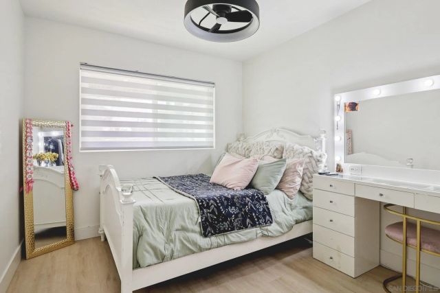 2016 Oak Hill Dr, Escondido, CA 92027