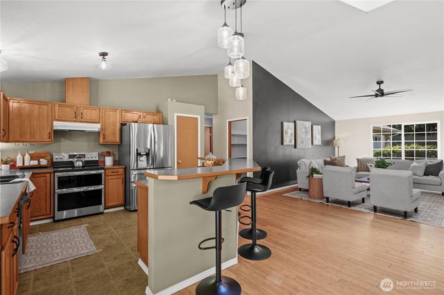 16915 154th Street NW, Gig Harbor, WA 98329