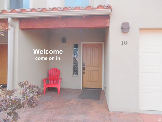 10 DESERT WIND DR, Moab, UT 84532