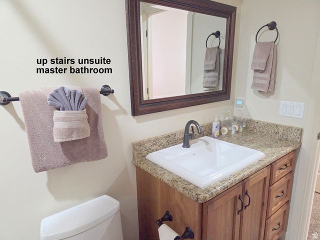 10 DESERT WIND DR, Moab, UT 84532