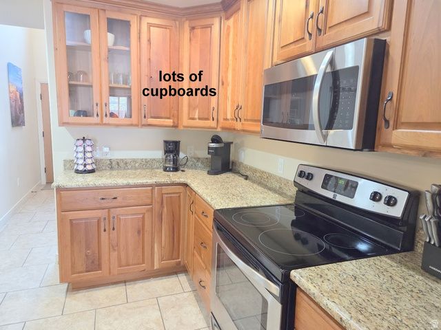 10 DESERT WIND DR, Moab, UT 84532