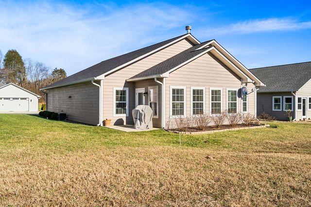 116 Riverwalk Circle, Hayesville, NC 28904