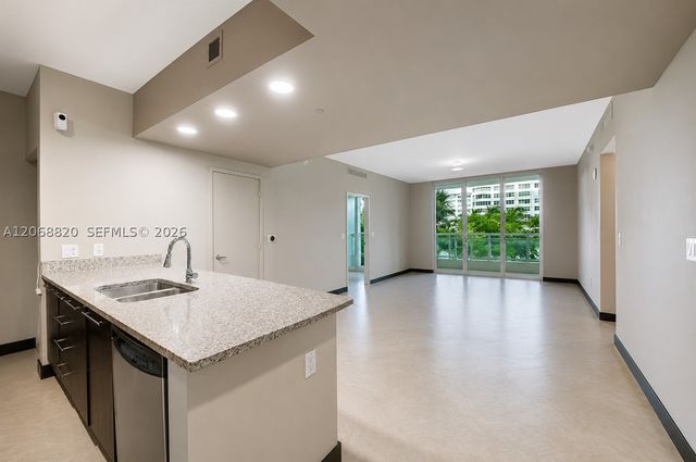 951 Brickell Ave 1106, Miami, FL 33131