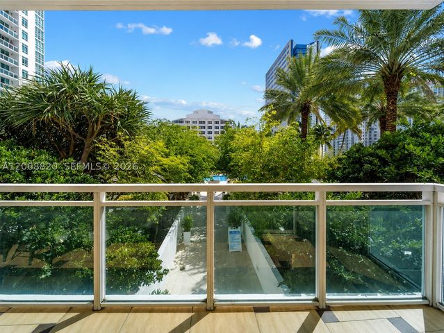 951 Brickell Ave 1106, Miami, FL 33131