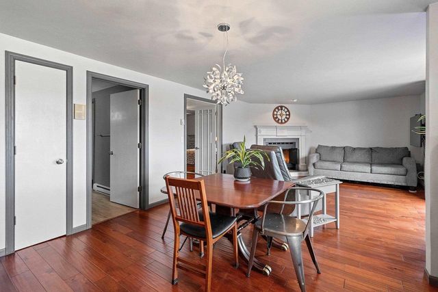 2405 CEDAR RIDGE COURT, Green Bay, WI 54313