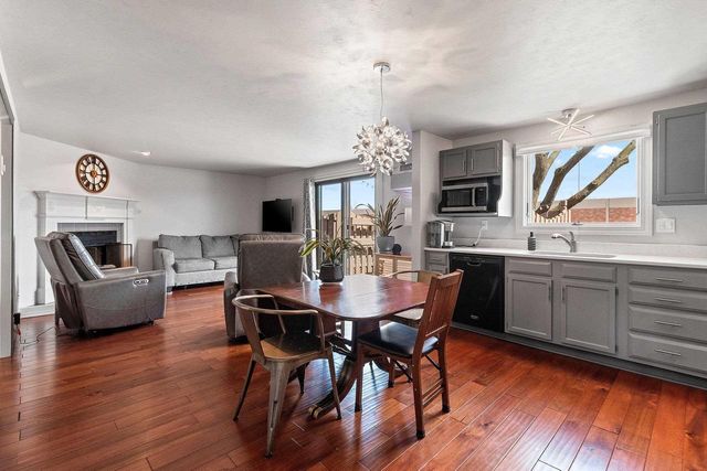 2405 CEDAR RIDGE COURT, Green Bay, WI 54313