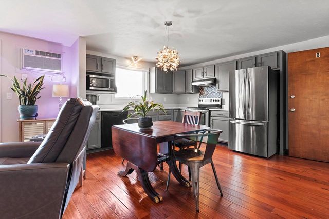 2405 CEDAR RIDGE COURT, Green Bay, WI 54313