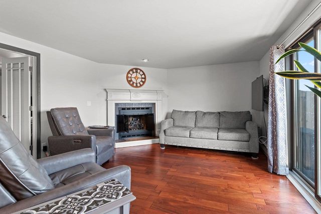 2405 CEDAR RIDGE COURT, Green Bay, WI 54313