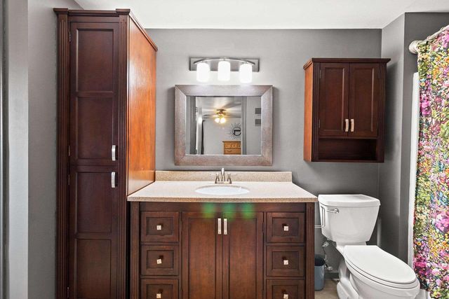 2405 CEDAR RIDGE COURT, Green Bay, WI 54313