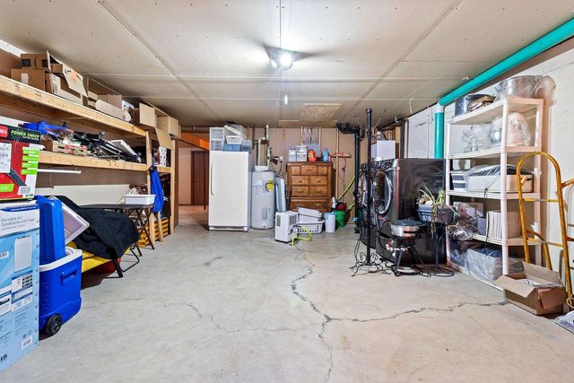 2405 CEDAR RIDGE COURT, Green Bay, WI 54313