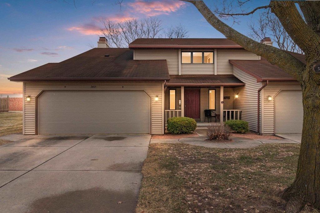 2405 CEDAR RIDGE COURT, Green Bay, WI 54313