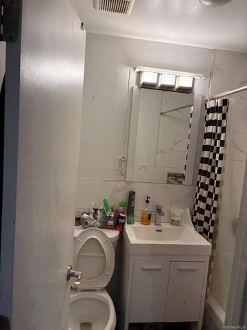 25-37 72nd Street, Jackson Heights, NY 11370