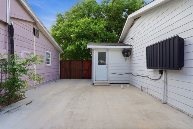 4401 Cherokee Trail, Fort Worth, TX 76133