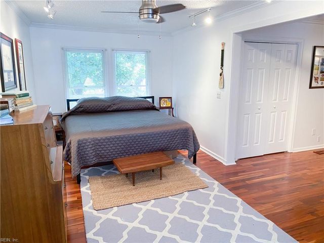 1113 Canavos CT, Virginia Beach, VA 23456