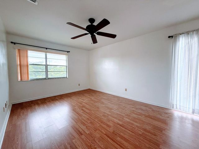 1845 Robalo Drive 205, Vero Beach, FL 32960