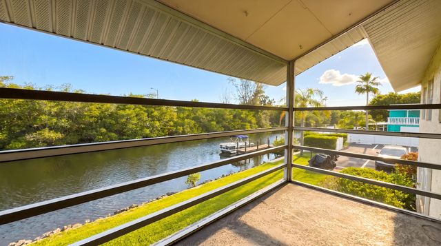 1845 Robalo Drive 205, Vero Beach, FL 32960