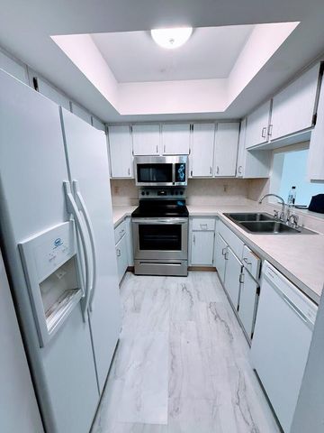 1845 Robalo Drive 205, Vero Beach, FL 32960