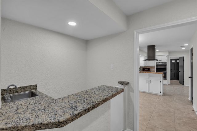 3911 Pecan Valley Drive, Missouri City, TX 77459