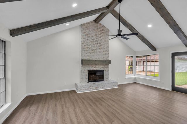 3911 Pecan Valley Drive, Missouri City, TX 77459