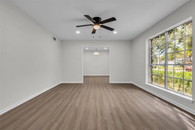 3911 Pecan Valley Drive, Missouri City, TX 77459